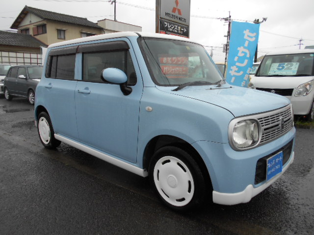 23年　ラパン　リミテッド　車輛本体48万円　支払総額50万円　超お買い得車雨天時撮影の為水滴が付いてますが、内外装クリーニング済みの綺麗な状態です。